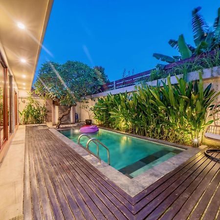Villa Paradise Seminyak エクステリア 写真